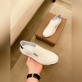Новейшая модель Prada, изготовленная из импортного лайка с электрической вышивко