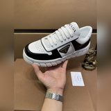 Высококачественная мужская обувь PRADA (Прада) последней модели доступна на офиц