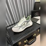 【PRADA】 Новейшие модели мужской обуви Prada для повседневной носки стали мировым