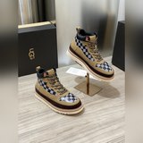 UGG 2023 Mens Новая модель мужской обуви для отдыха на фото выше. Оригинальная м