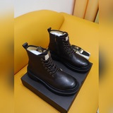 Новейшая модель UGG – высокая версия с утепленной подкладкой. Международный брен