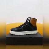 Новейшая модель UGG ~ высокая версия с утепленной меховой подкладкой. Международ