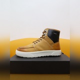 Новейшая модель UGG – высокая версия с утепленной подкладкой. Международный брен