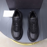Бренд： VALENTINO Размер： 38-44 Класс： Новые кроссовки Материал：
