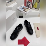 «Эксклюзивная версия высшего качества» Долгосрочная поставка VALENTINO Valentino