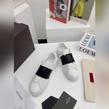 «Эксклюзивная версия высшего качества» Долгосрочная поставка VALENTINO Valentino
