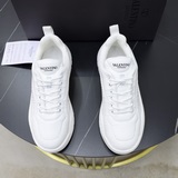 Бренд для пар： VALENTINO Размер： 35–45 Категория： Новые кроссовки.