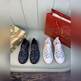 Оригинальные мужские модные кеды из парусины от Valentino «VALENTINO» в масштабе