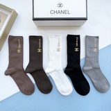 Комплектация [пять пар в коробке] CHANEL Chanel Популярные высокие гольфы в высо