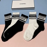 Новые средние гольфы Chanel! Пять пар в коробке, такие же, как в магазине.