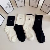 Новые классические носки Chanel (Chanel) средней длины с вышивкой в комплекте! Ч