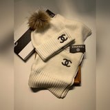 c Дом. 【Шерстяной комплект с шапкой и помпоном из шерсти ламы】 Классический комп