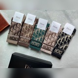 Dior · Dior D-серия новых женских носков средней длины [пять пар в коробке] из 1