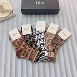 Комплект упаковки (5 пар в коробке) Dior Диор Новые гольфы! Изготовлены из 100% 
