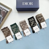 Комплектация： одна коробка, пять пар. Известный европейский бренд Dior. Очень пр