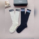 Комплектация： одна коробка, две пары. Колготки Dior с сетчатыми мышками. Новые в