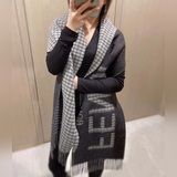 Новая модель Fendi, двусторонняя шарф-хомут для мужчин и женщин. Fendi отказался