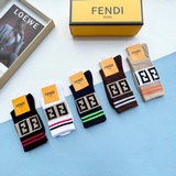Комплект упаковки [одна коробка, пять пар] FENDI · FENDI большие высокие носки с
