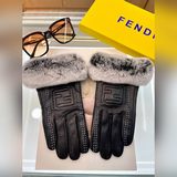 Fendi, новейшая модель с вышитым двойным логотипом C. Кожа импортного эссепи, вы