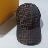 Новая модель Fendi! Классическая модель из коллекции бренда, изготовлена из хлоп