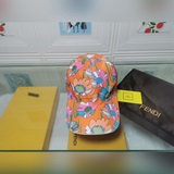 Классическая модель 2020 года от Fendi, изготовлена из хлопкового жаккардового м