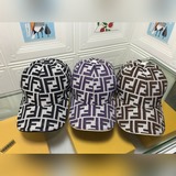 Двухцветная ткань Fendi, сочетающаяся с кожей верхнего слоя, с узором в виде пер