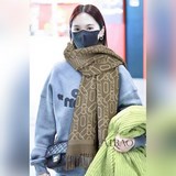Новинка от fd： двухсторонняя шаль с золотой нитью. Очень красивая. [Слезы] Новая