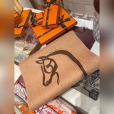 Новинка от Hermes! Очарование мужского начала! Hermes – высококачественный шарф 
