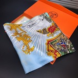 Новые модели на официальном сайте Hermes. Цветовая гамма тщательно подобрана, по
