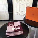 Акция HERMES. [Бордовый] Шаль Hermes! Материал： 85% шерсть, 15% чистый кашемир.
