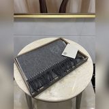 LOEWE – ведущий бренд роскошной одежды, отличающийся сдержанностью и глубиной. Д