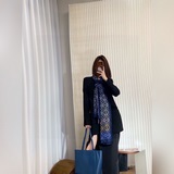 LOEWE, ведущий испанский бренд класса люкс, отличается уникальным испанским арис