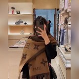 Популярный карамельный цвет от Louis Vuitton [большой шарф L] изготовлен из мягк