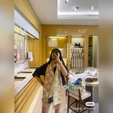 LV 【ESSENTIAL】 Классический монограммный узор украшает обе стороны в монохромном