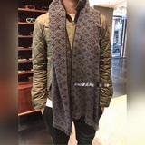 Классический шарф Louis Vuitton. Элегантный шерстяной шарф украшен знаковым ткан