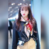 Louis Vuitton предлагает в продаже высококачественные шелковые платки размером 9