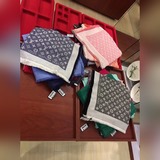 Черный шарф с отличными отзывами, обязательный элемент гардероба. Шестнадцать цв