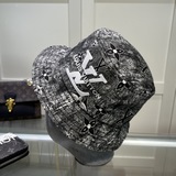 Louis Vuitton представляет новую бейсболку LV, изготовленную в стиле ранней весн