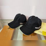 Качество очень хорошее, модный дизайн, фотографии соответствуют действительности