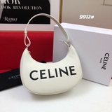 В комплекте с коробкой, кожа и фурнитура соответствуют оригиналу Celine. Новая м