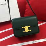 Оригинальный дизайн Triomphe Canvas в стиле Триумфальной арки демонстрирует ретр
