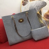 Новая сумка Celine 20ss с полосками. Сумка имеет лаконичные линии и плавные форм
