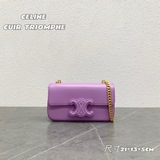 Новая коллекция CELINE | CUIR TRIOMPHE Сумка с кожаным логотипом и цепочкой Нова
