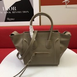 Сумка Celine классического дизайна с узором в виде улыбающейся летучей мыши, раз