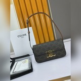 TRIOMPHE Блестящая кожаная сумка через плечо 8 x 4 x 2 дюйма (20 x 10 x 4 см).