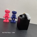 Celine ｜strap box Модель привлекает внимание. Коробка в форме небольшого квадрат