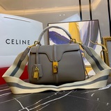 【Оригинальное высокое качество】 Новая классическая сумка Celine «16» с золотыми 