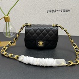 Chanel 2023 новая модель сумочка с крышкой. После того, как я надела ее, она мне