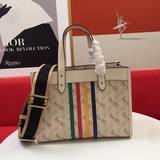 Новая модель от Coach 1955 — новейшая ограниченная серия классической сумки-тоут