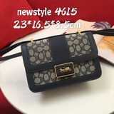 Классическая сумка Coach из ткани с узором «змеиная кожа» с деталями из кожи зме
